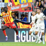 Jonathan Clauss durant le match entre le RC Lens et l'OGC Nice