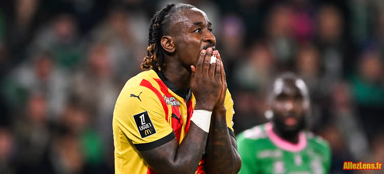 nzola, l'attaquant du Rc Lens, a écopé de deux matchs de suspension plus un avec sursis