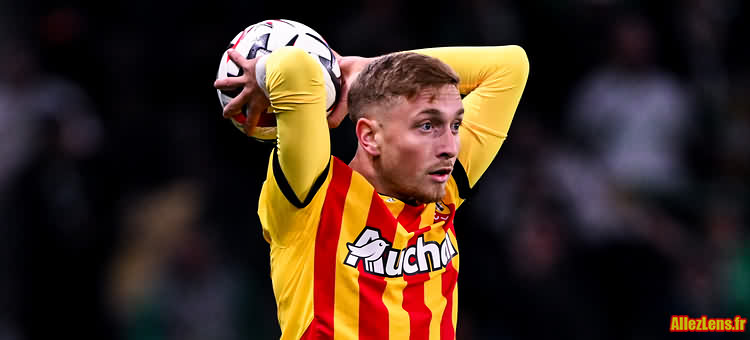 Tom Pouilly, piston droit du RC Lens a joué une mi-temps lors du Derby