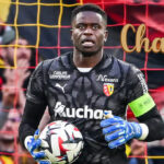 Brice Samba élu homme du match du RC Lens face au PSG