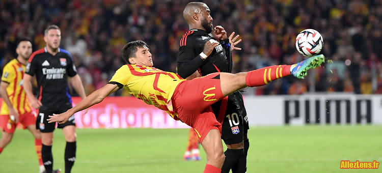 Abdukodir Khusanov devrait quitter le RC Lens lors du mercato hivernal