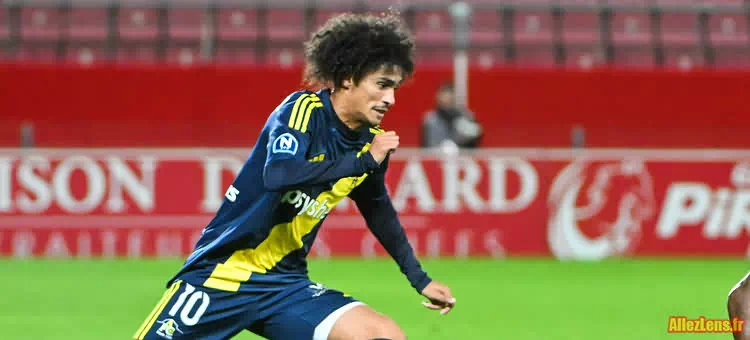 Yassine Benhattab ciblé par le RC Lens