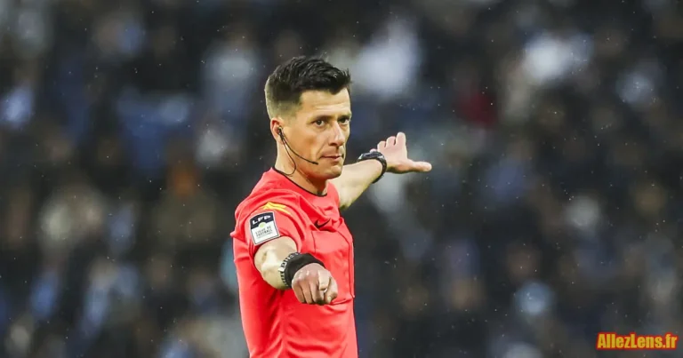 Benoit Bastien arbitre de Lens-PSG