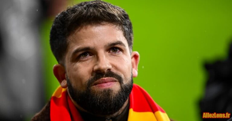 Jimmy Cabot se trouve un banc pour assouvir la passion de football