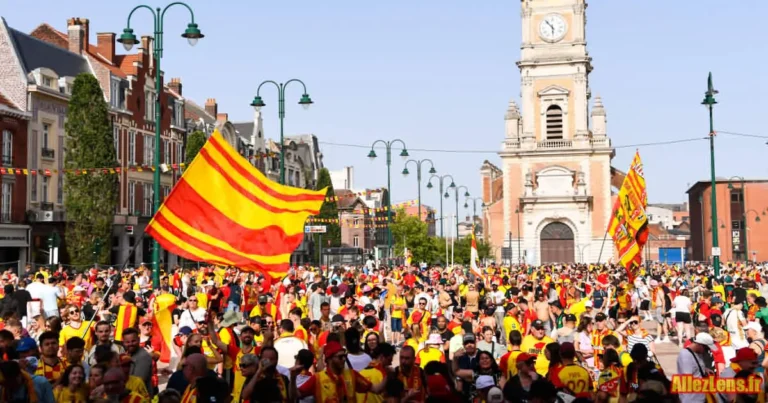 RC ens, des dizaines de milliers de supporters dans la rue, pas de débordements