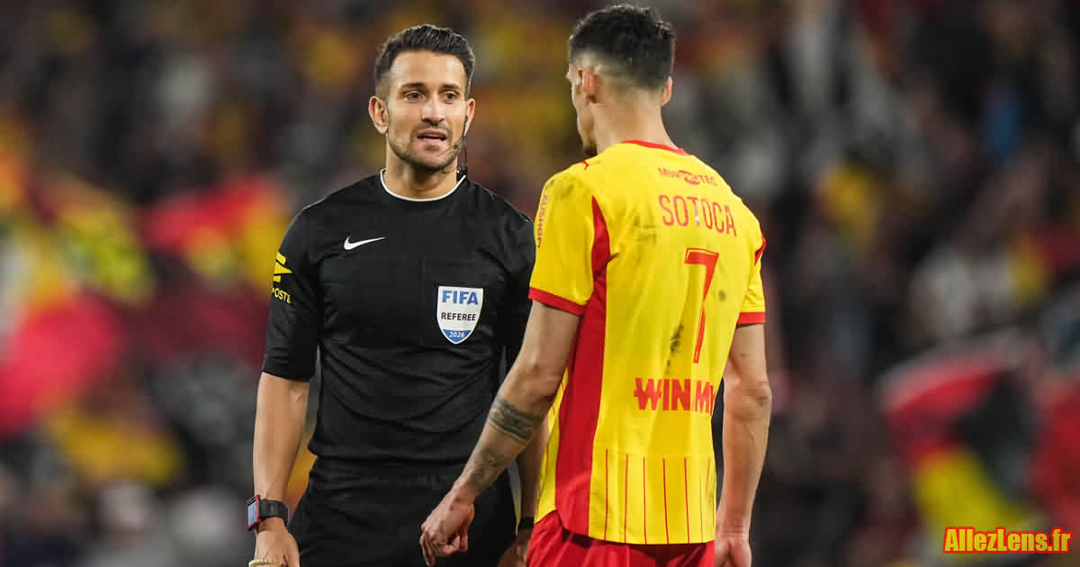 Mathieu Vernice au sifflet de RC Lens AJ Auxerre
