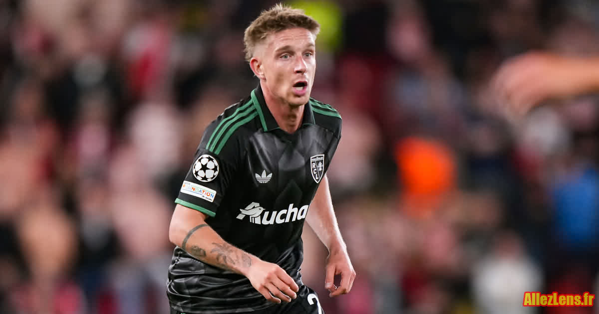 Michal Skoras remplaçant avec la Pologne contre la Suède