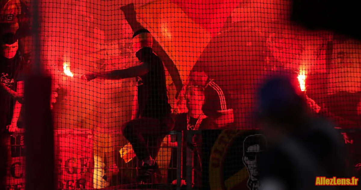 Les supporters du RC Lens sanctionnés à Prague